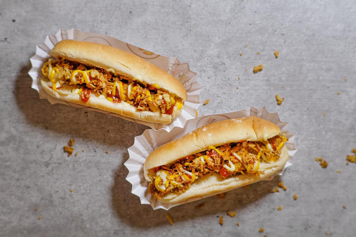 Photo de 2 de nos hot dogs "Végétachien"