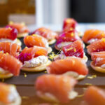 Photo de "toasts premium" au saumon grevlax maison, fromage frais et zests de citron